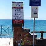 Holiday Home Casa Vacanze * Σαλέρνο